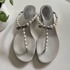 Rene Caovilla Crystal Pearl Thong Sandals women’s size 6